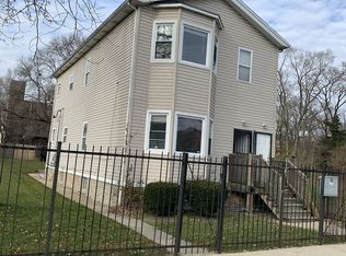 11034 S Edbrooke Ave, Chicago, IL 60628