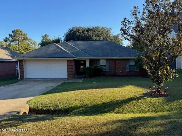 5037 Womack Dr, Jackson, MS 39272