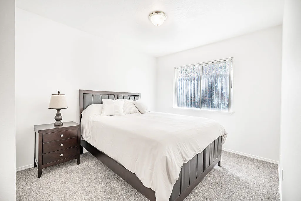 3 bed, 2.5 bath, $3,950 — Photo 3
