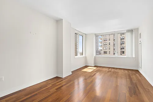 200 W End Ave #16D Photo 1