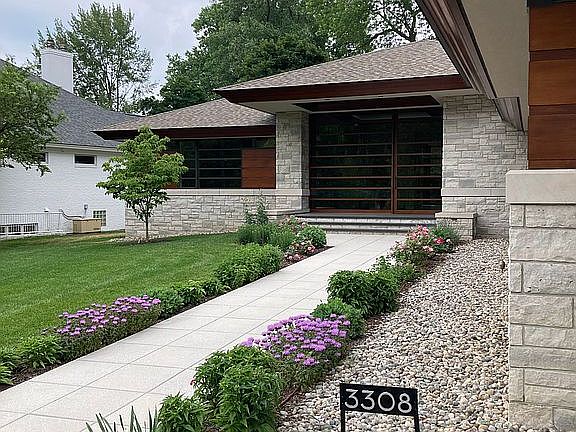 3rd image of 3308 Erie Dr