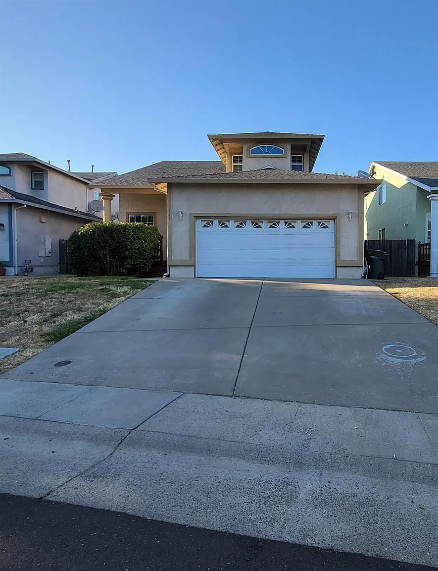 111 Creekside Cir photo 1