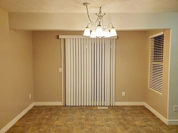 5th image of 393 E Braidhill Dr