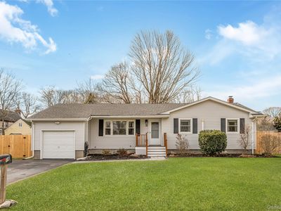 16 Hawkins Avenue, Center Moriches, NY, 11934