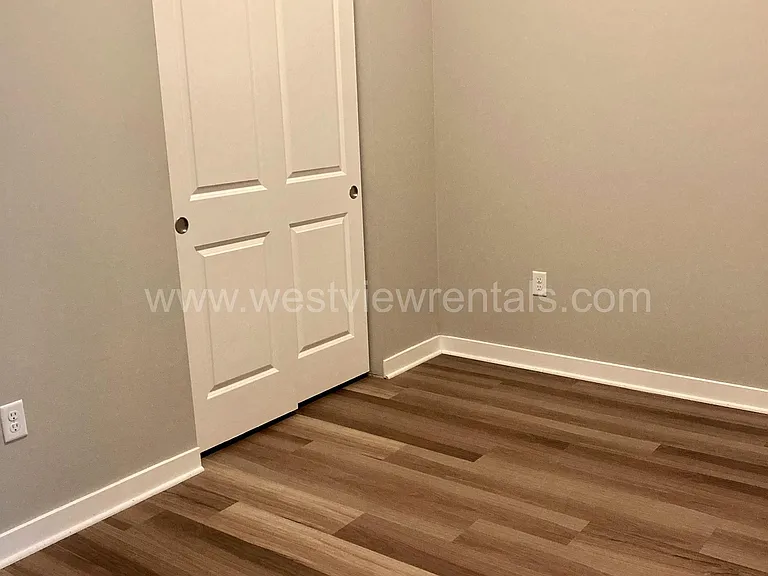 1010 Railroad Ave — Photo 412