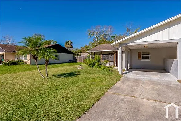 906 Boulder Dr