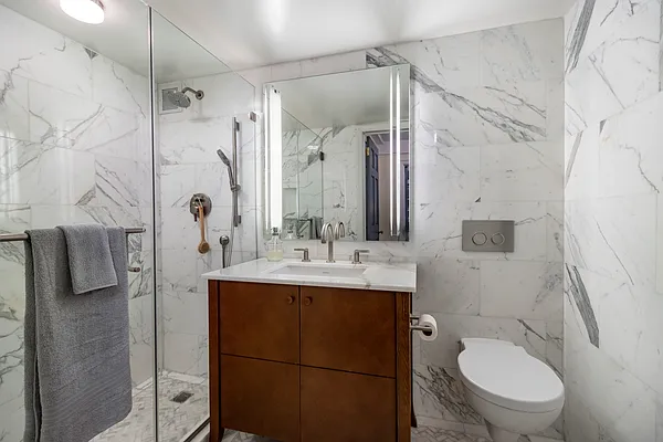 Sold by Compass | media 6