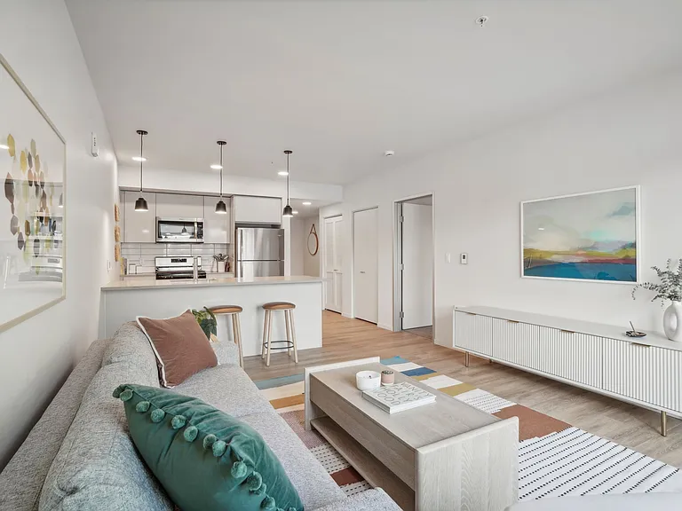 Splash Apartments — Photo 19