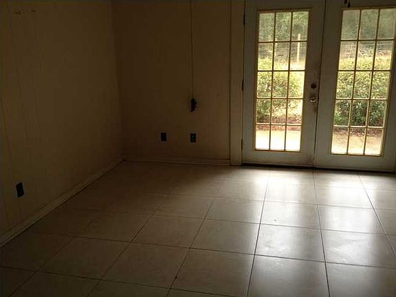 5th image of 751 E Johnson Ave