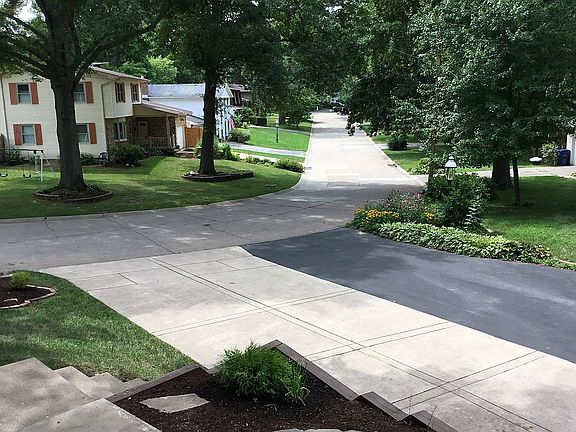 Quiet & private neighborhood