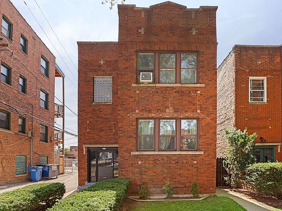 2nd image of 4115 W Melrose St
