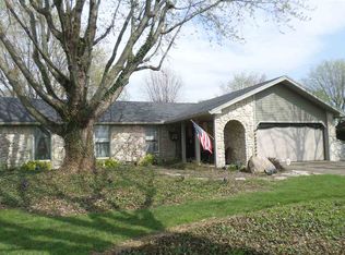 3008 Country Estates Dr, New Castle, IN 47362