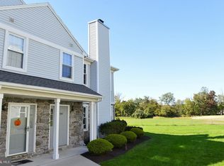 709 Mews Dr, Sellersville, PA 18960