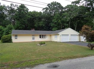 110 Woods Rd, Mansfield, CT 06250