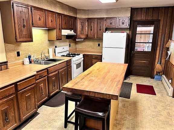 4th image of 757 County Road 1500 E