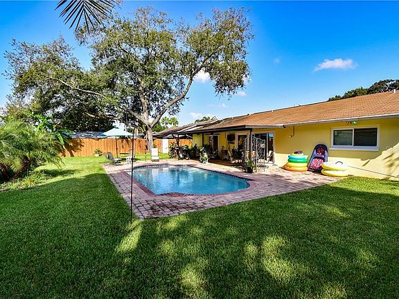 4th image of 4116 Rolling Springs Dr