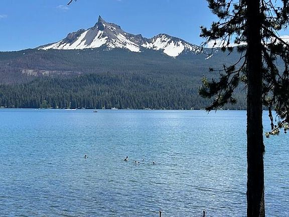 3rd image of 80 Diamond Lake Loop