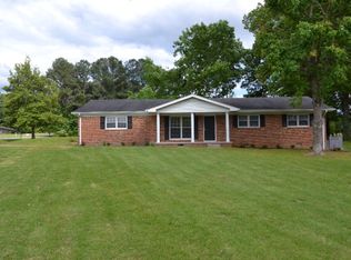 2033 Saxton Dr, Florence, AL 35630