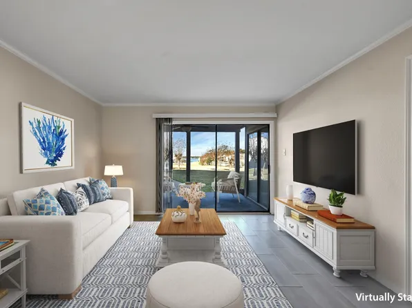 104 Lakeview Ter #D, Montgomery, TX 77356