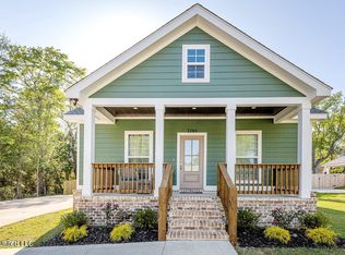 1705 S 1st St, Ocean Springs, MS 39564