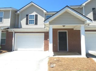 252 Tara Commons Dr, Loganville, GA 30052