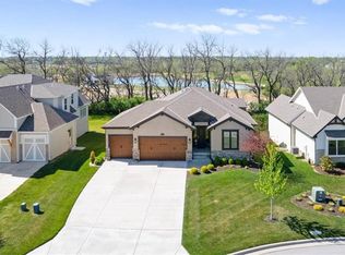 22635 W 89th St, Lenexa, KS 66227