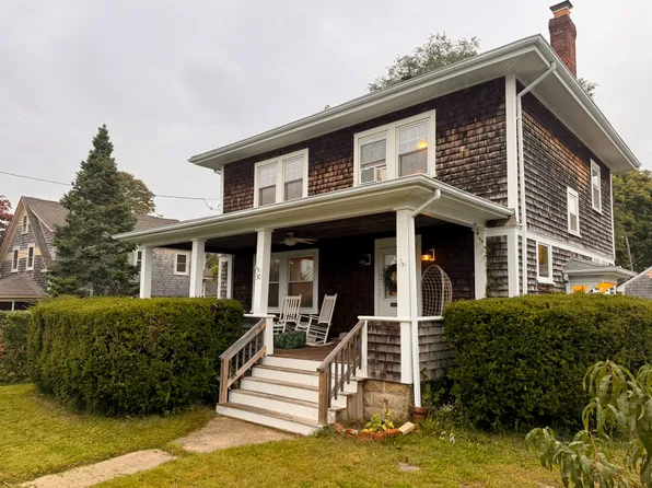 30 Chase St, Hyannis, MA 02601