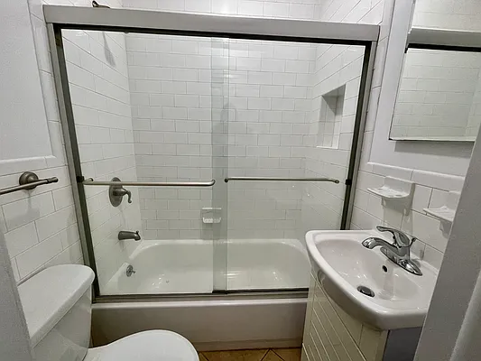 Rented by Compass | media 17