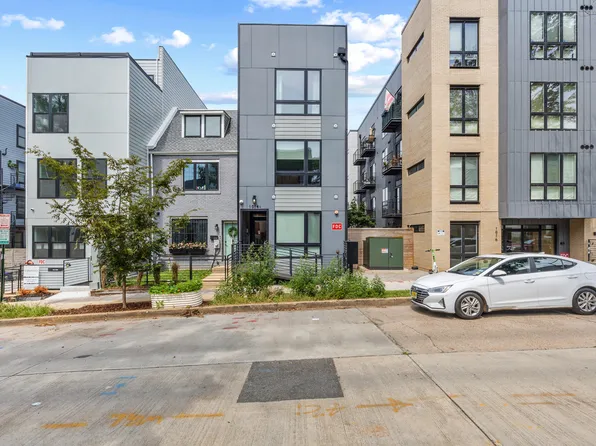 1014 1/2 17th Pl NE #5, Washington, DC 20002