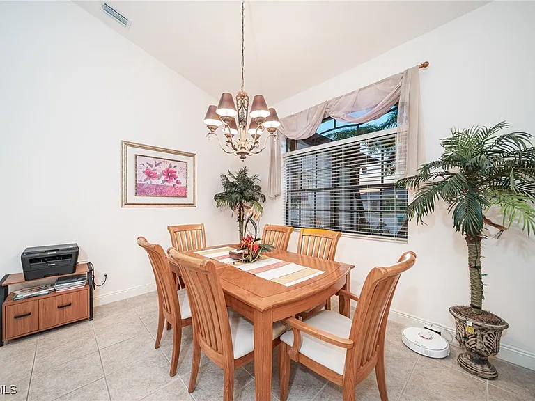 118 SE 23rd Place Cpe — Photo 11