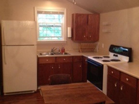 5th image of 102 Kathryn Ct #Studio