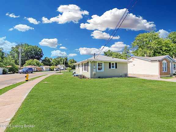 3rd image of 5011 Graston Ave