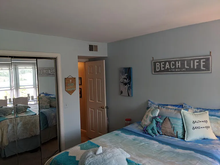 246 Hillsboro Pl — Photo 10