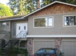 20201 Maplewood Dr, Edmonds, WA 98026
