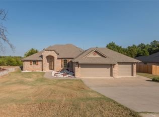 12478 Hidden Run Rd, Guthrie, OK 73044