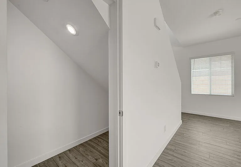 561 Preston Crest St — Photo 14
