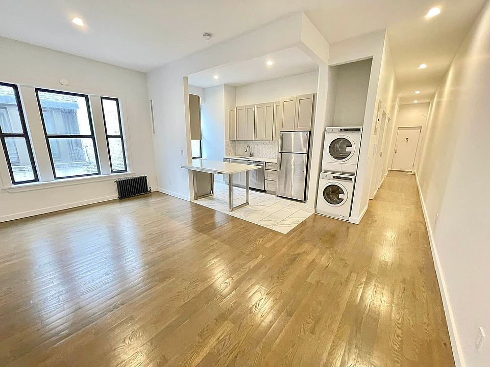 1st image of 611 W 141st St #34