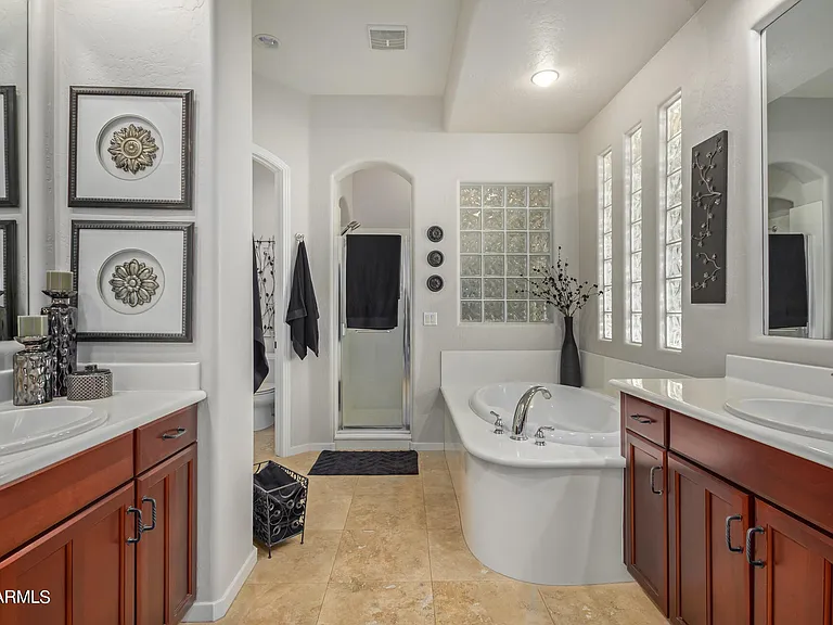 885 W Palo Brea Dr — Photo 36