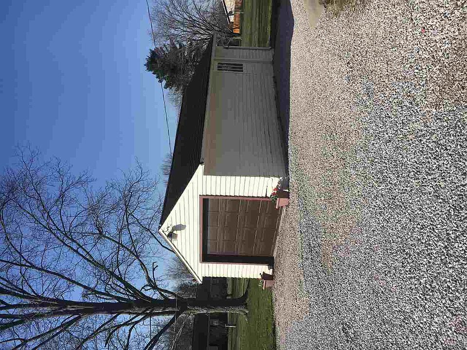 2nd image of 1739 E State Highway 54