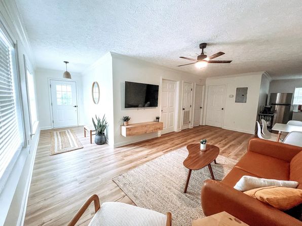 22630 Lakeview Dr #22630