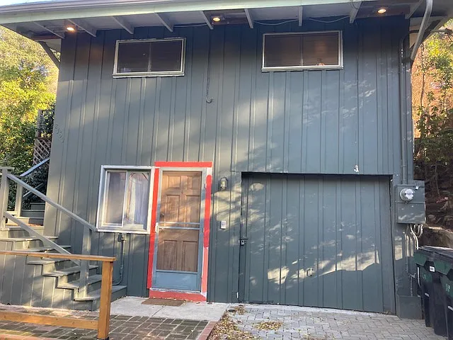 2160 Stanley Hills Dr — Photo 14