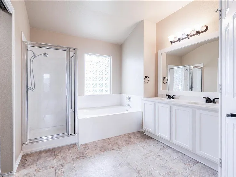 1501 Sweet Leaf Ln — Photo 21