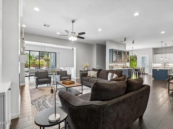 3324 E OSBORN Road, Phoenix, AZ 85018