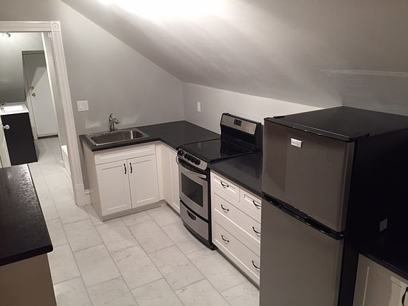 2nd image of 109 Herkimer St #4