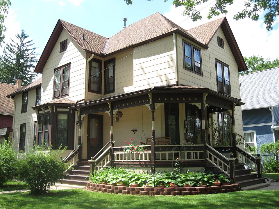 1st image of 454 S 1st St