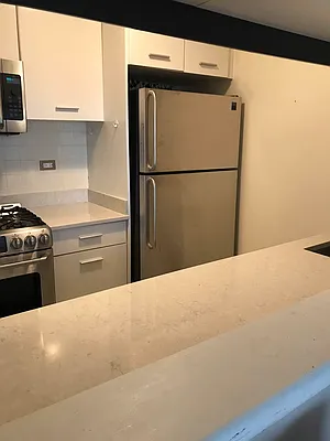 Rented by R New York | media 9