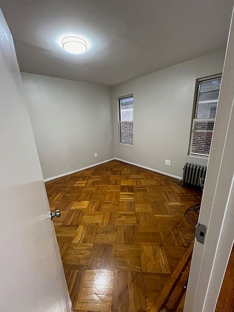 1st image of 2590 36th St APT 1F