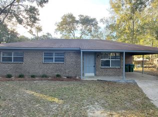 2606 Yupon St, Ocean Springs, MS 39564