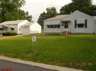 1049 Gabriel Dr, Saint Louis, MO