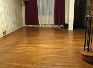 2215 S 9th St, Philadelphia, PA